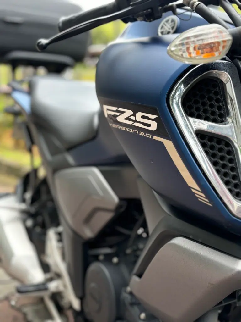 yamaha_fzs_150_abs_13665_km_mi_1732517223_b99c7e4b_progressive.webp